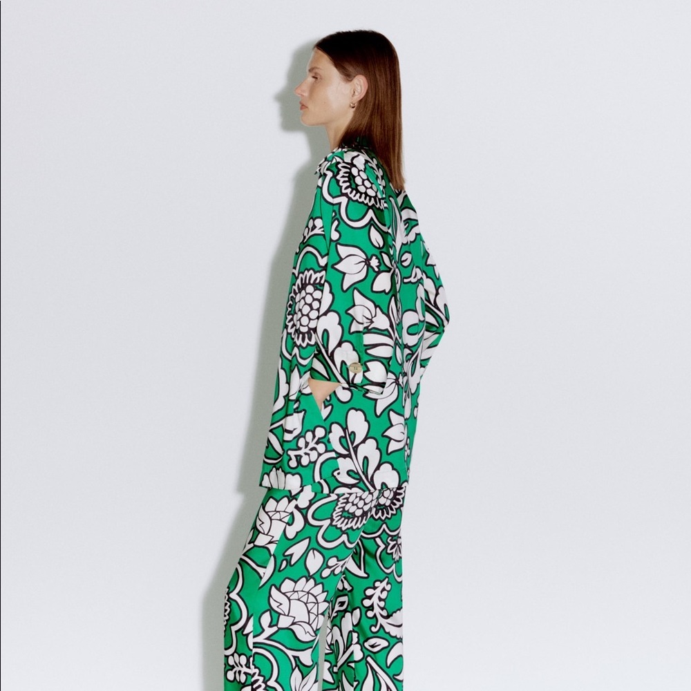 LONG FLORAL PRINT OVERSIZED BLOUSE - Picture 8 of 9